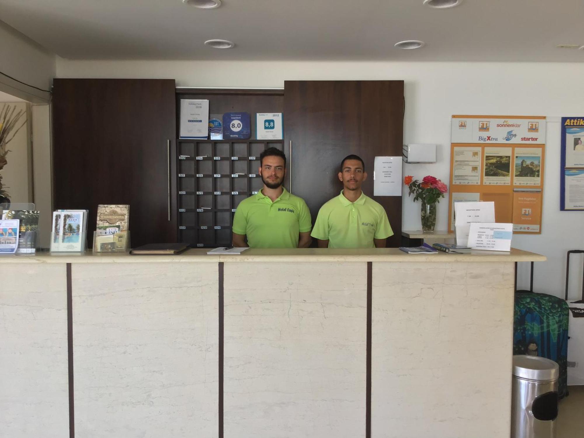 Hotel Oasis Kyparissia Exterior photo